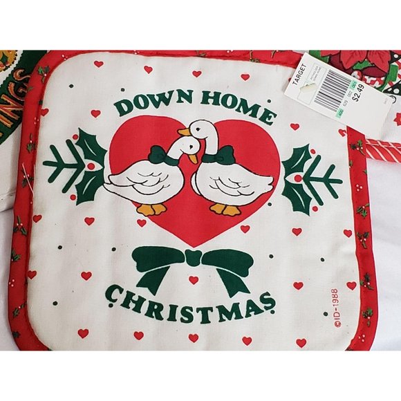 Vintage Christmas Pot Holders NOS Set of 4 - Picture 4 of 6